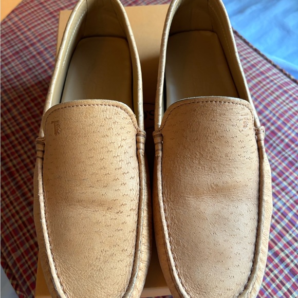 Tod’s Ostrich Leather Moccasin shoes size 7.5eu (fits 8-8.5us) - Picture 2 of 9